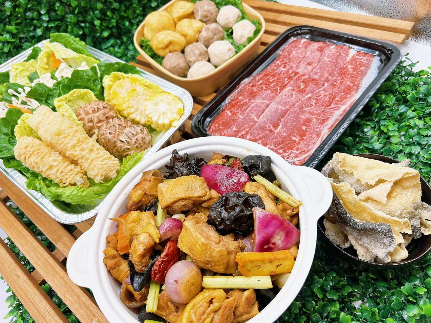 Leting Party | Coconut Lamb Pot, Chicken Pot Hotpot Set | Free Delivery to Hong Kong, Kowloon, and New Territories - Photo 1 of 7